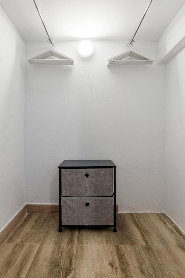 Charming Madrid Numancia Apartment Ngoại thất bức ảnh