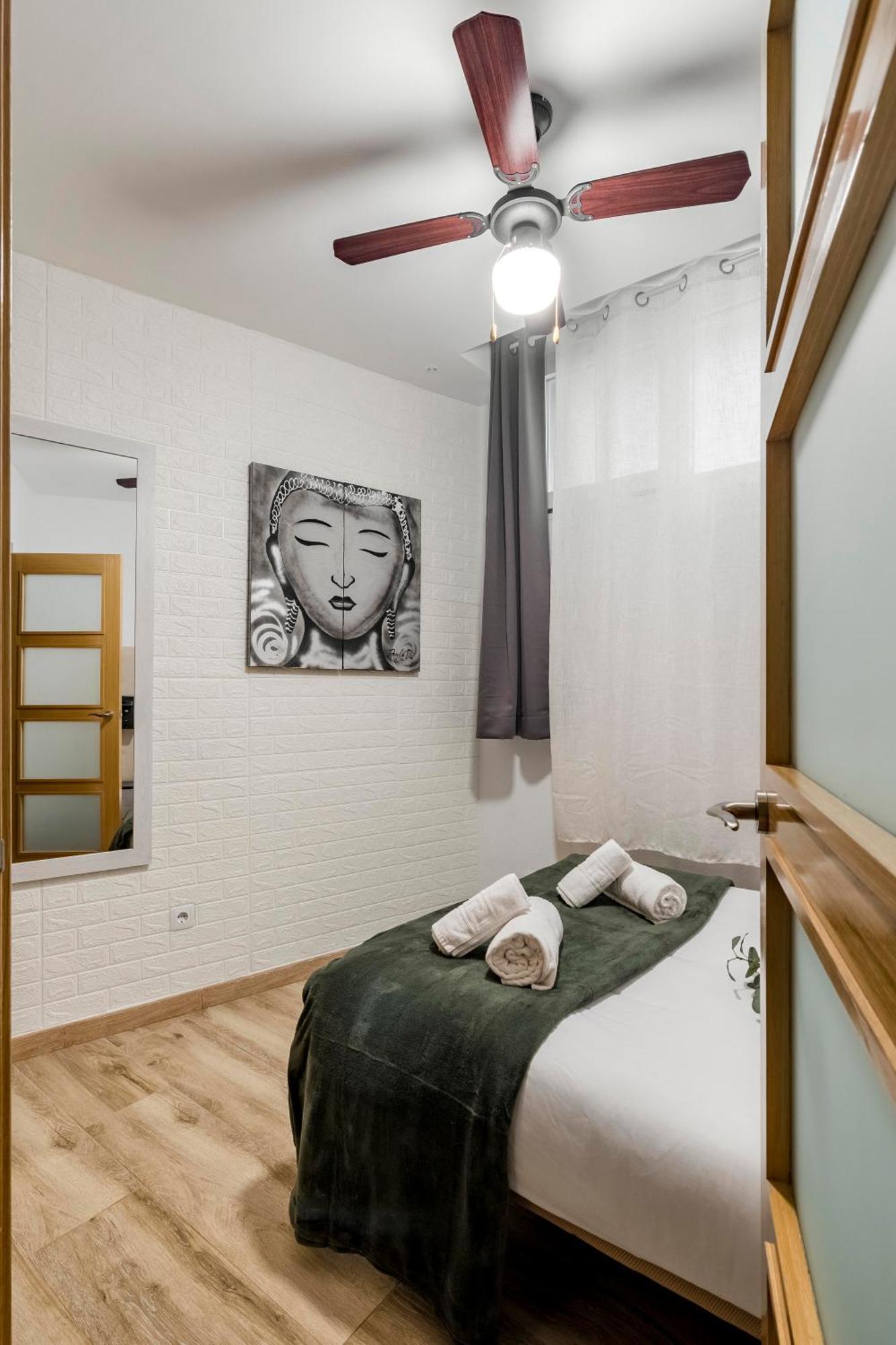 Charming Madrid Numancia Apartment Ngoại thất bức ảnh