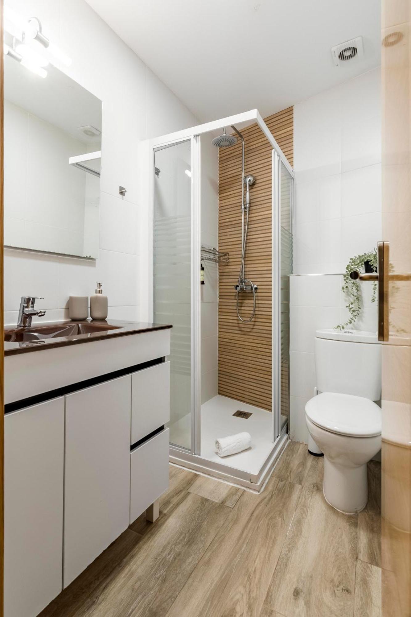 Charming Madrid Numancia Apartment Ngoại thất bức ảnh